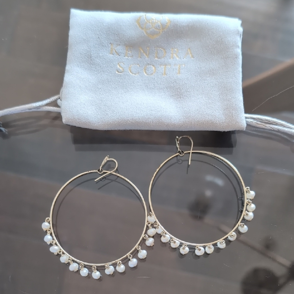 Kendra Scott Gold and White Elegant Earrings